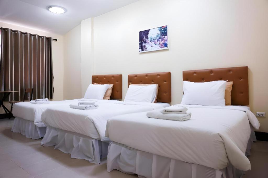Rajapruek Place Chiang Mai Esterno foto